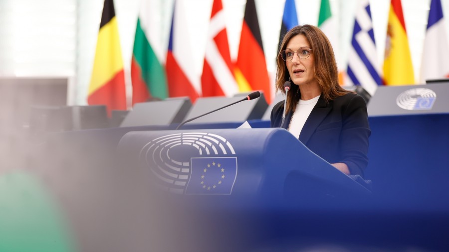 EAJ-PNV apoya en la Eurocámara dos resoluciones contra el ciberacoso y a favor de una aplicación más estricta de las leyes digitales