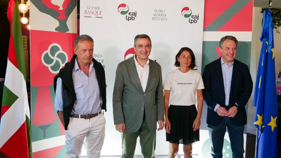 EAJ presenta su nueva marca para Ipar Euskadi: Euzko Alderdi Jeltzalea-Le Parti Basque