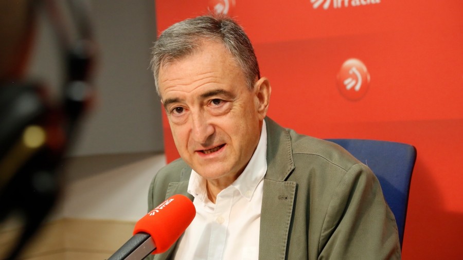Aitor Esteban: 