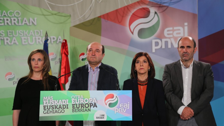 EAJ-PNV suspende los actos programados para hoy en Iruñea y Gernika en señal de duelo por el asesinato de la presidenta de la Diputación de León, Isab