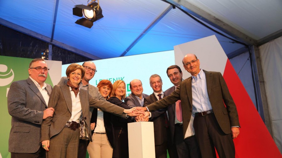 EAJ-PNV da comienzo en Vitoria-Gasteiz a la campaña del 20-D, en la que vascos y vascas “nos jugamos nuestro futuro”