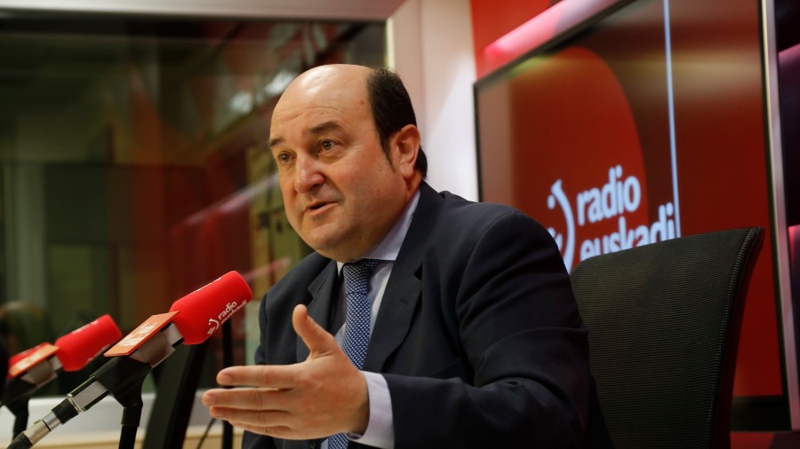 2016/01/19 Ortuzarrek Ezker Abertzalea animatu du EAJ-PNVrekin berriz ere hitz egitera, Bake Ponentzia biziberritzea helburu