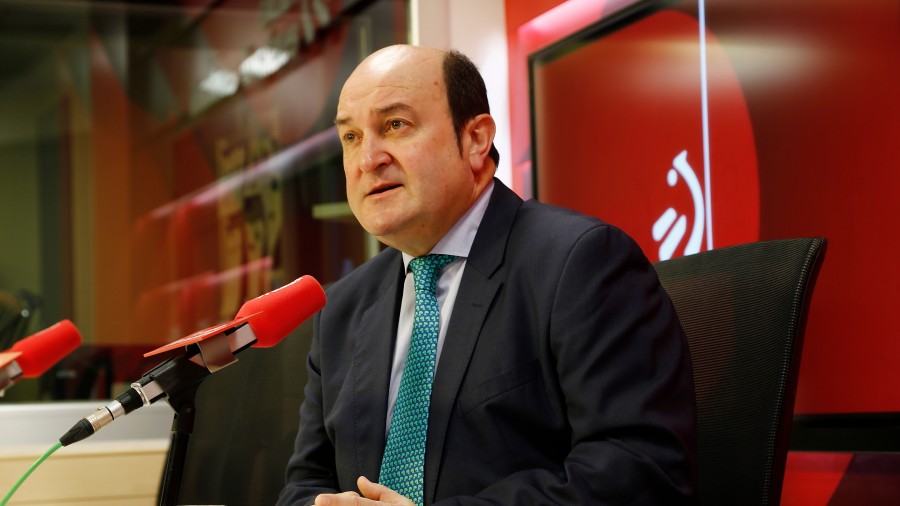 Ortuzar: “Ez Urtaran alkateak ezta EAJk ere ez dute onartuko PP eta EH Bilduren artean Vitoria-Gasteiz geldiaraztea