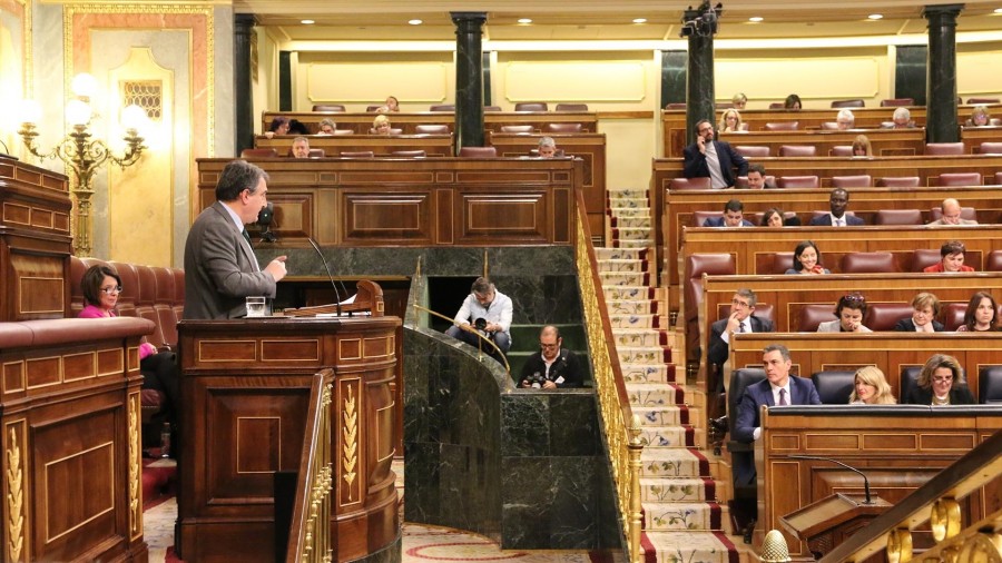 Estebanek Sánchezi esan dionez “Harremanak  landu ezik legealdi hau erraza irudituko zaizu hurrengoarekin alderatuta” 