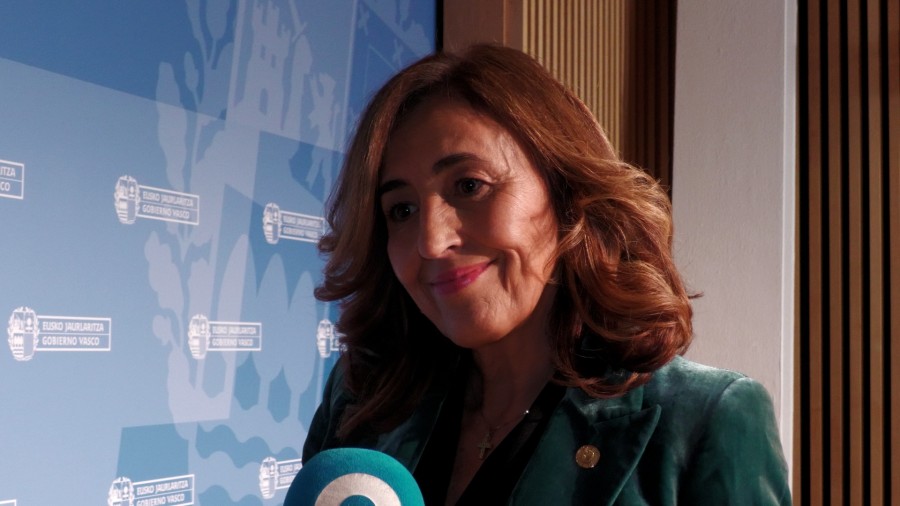 Los Gobiernos Vasco y español acuerdan transferir a Euskadi funciones y servicios en materia de inmigración