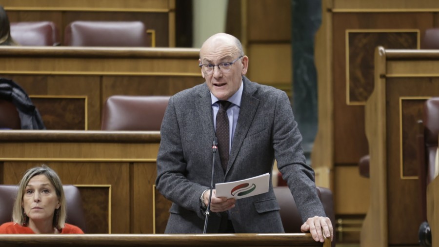 El Grupo Vasco exige al Gobierno español que solucione la “insostenible” situación de los atuneros cañeros vascos atrapados en Senegal